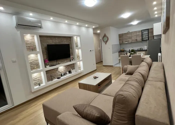 Apartment Gold Star *