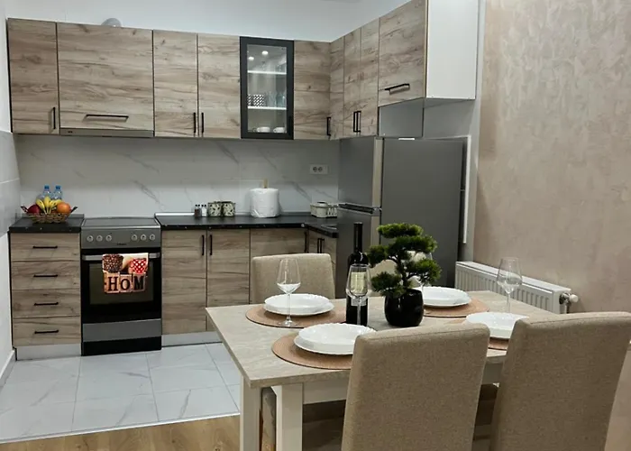 Gold Star Apartment *